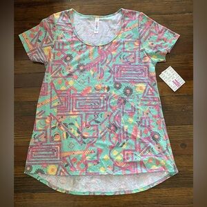 NWT LuLaRoe Classic T